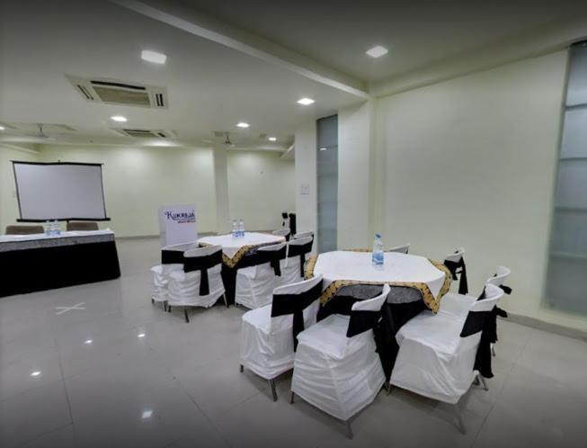 Hotel Mandakini Plaza Kanpur Eksteriør billede