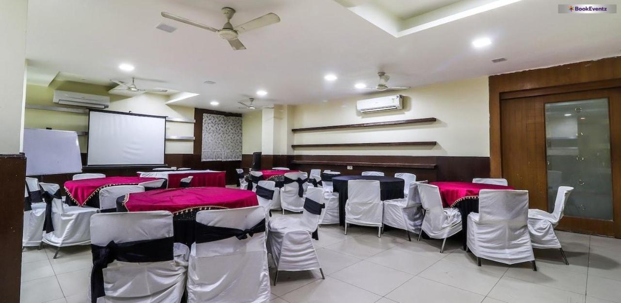Hotel Mandakini Plaza Kanpur Eksteriør billede